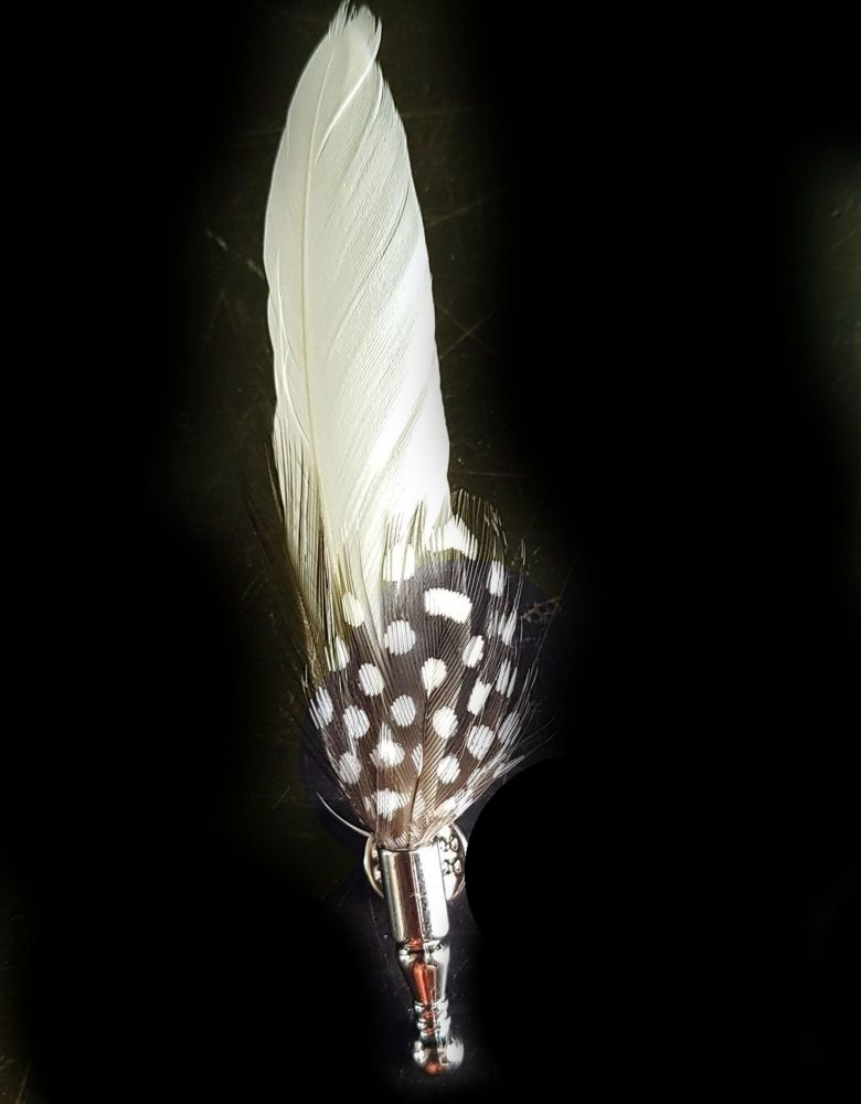 Feather Buttonhole - Cream Goose Feather