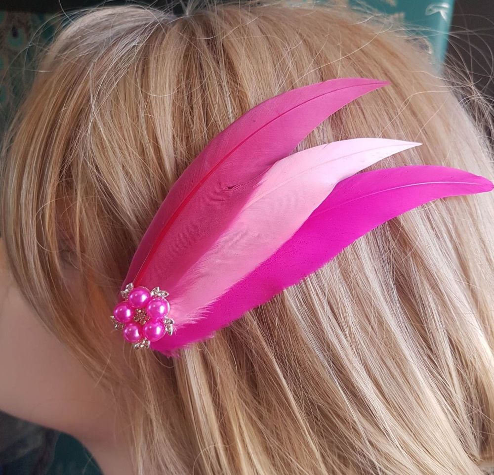 Pink Feather Hair Clip, Pointed in Dark, Light Pink and Red Wine Feathers
