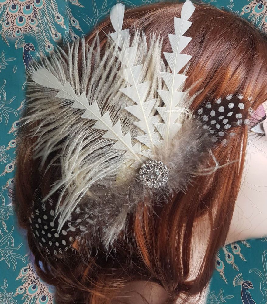 Cream Feather Hair Clip