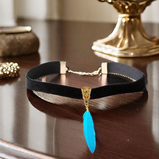 Jewellery: Choker Necklace with Velvet Bands