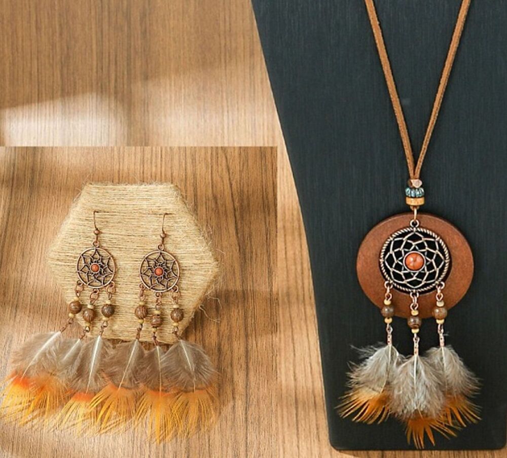 Boho Feather Jewellery Set – Alloy & Wood Necklace and Earrings