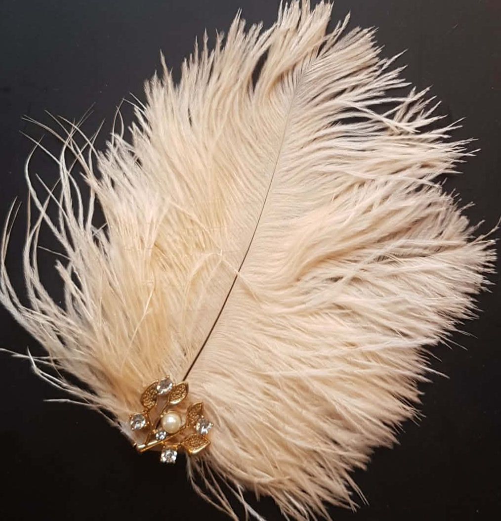 Cream Ostrich Feather Hair Clip with Antique Gold Pearl Brooch
