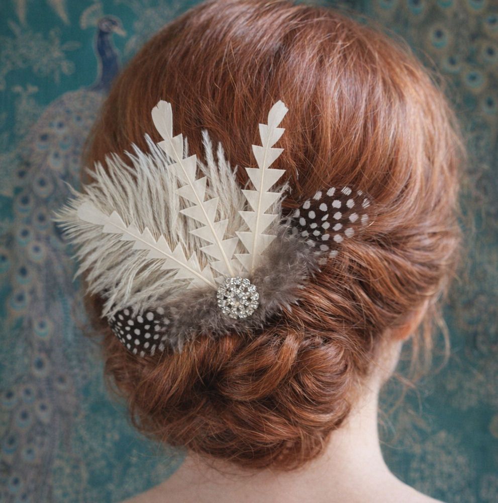 Cream Feather Hair Clip