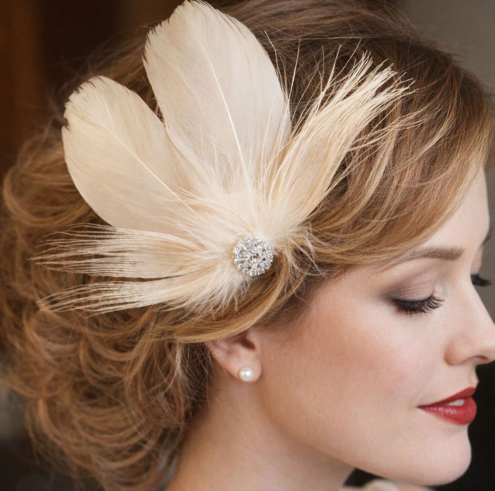 Cream Feather Hair Clip with Peacock Feathers