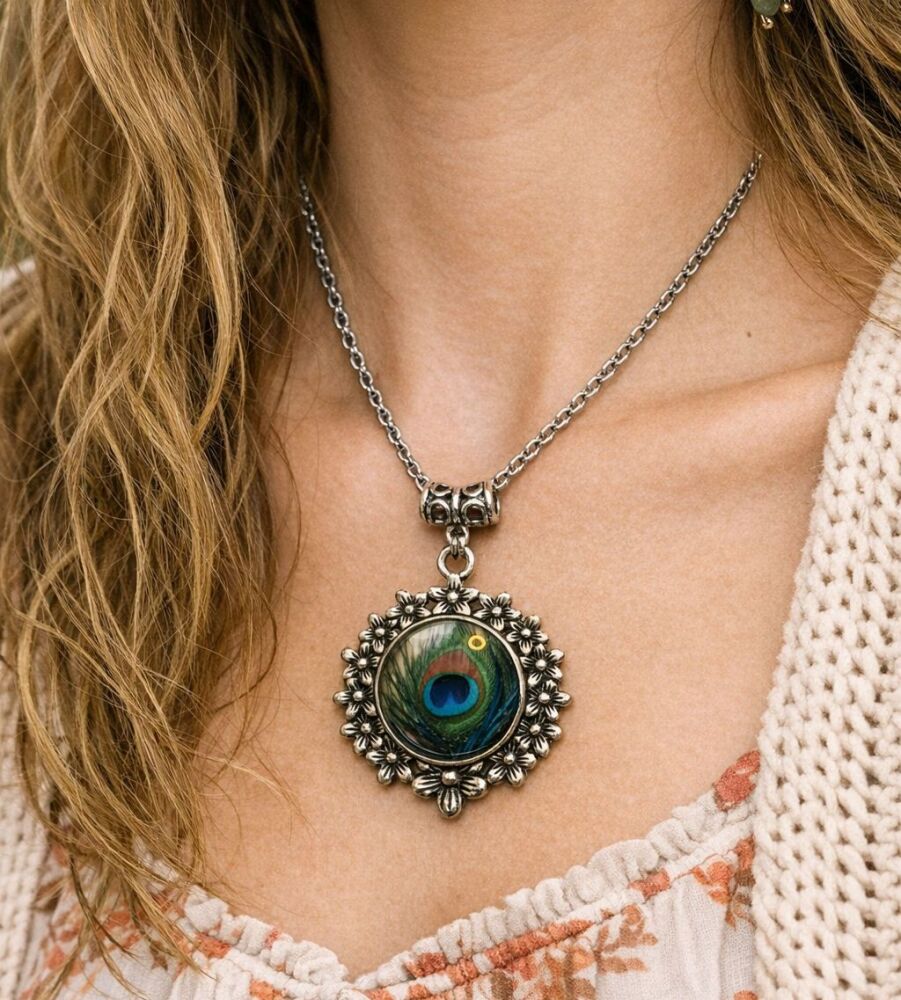 Peacock Feather Pendant Necklace &ndash; Victorian Silver Style