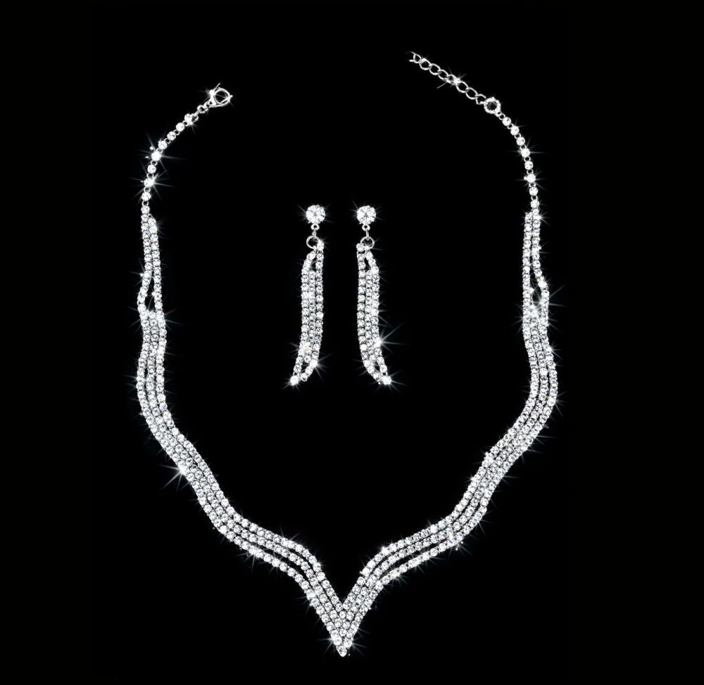 Sparkling Rhinestone Necklace & Earring Set &ndash; Elegant Silver Glamour