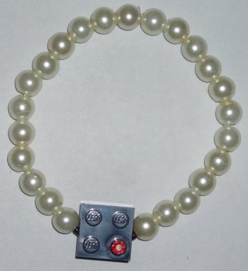 Lego Bracelet Pearl Stretch with 2x2 Lego Brick