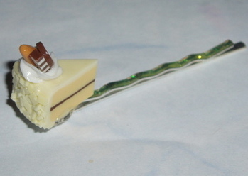 Piece of Toffee Dream Cake Hair Clip
