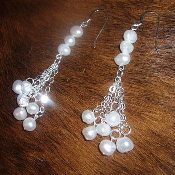 Freshwater pearl cluster drop earrings