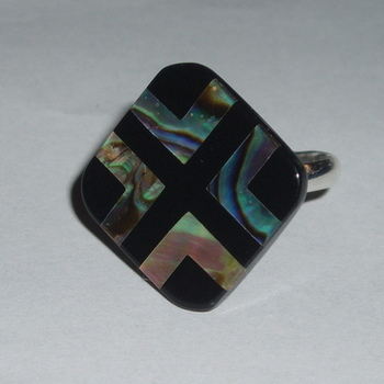 Paua Shell Ring Beautiful Stylish Striking Colours Adjustable
