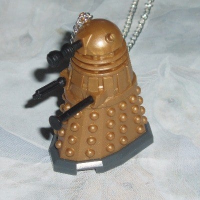 Dr Who Figure Pendant Dalek Gold 2005 Drone Rare