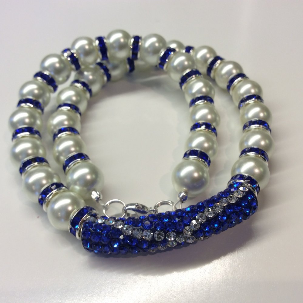 Saltire bracelet with sparkling Scottish flag bead, white glass pearls ...