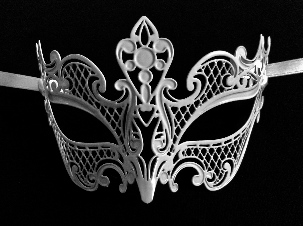 Giglio Stucco Venetian Masquerade Masks - White