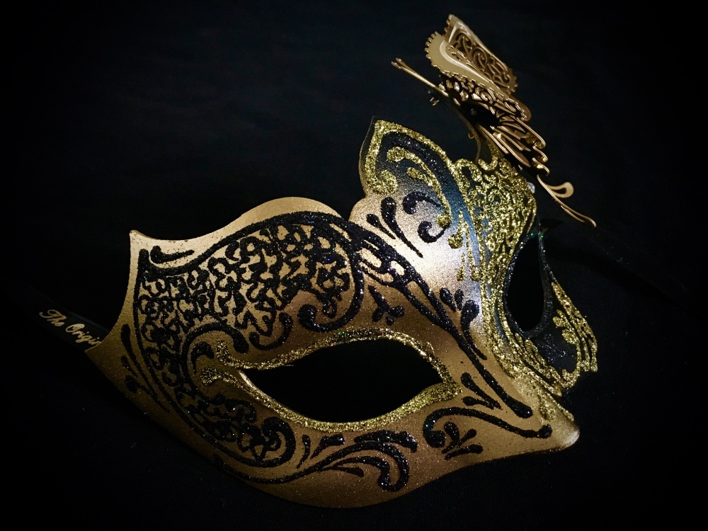Deluxe Butterfly Luxury Mask - Black