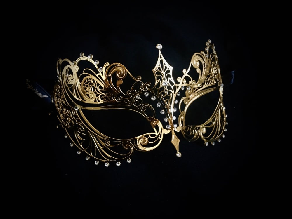 Berenice Filigree Venetian Masquerade Mask - Gold Edtion