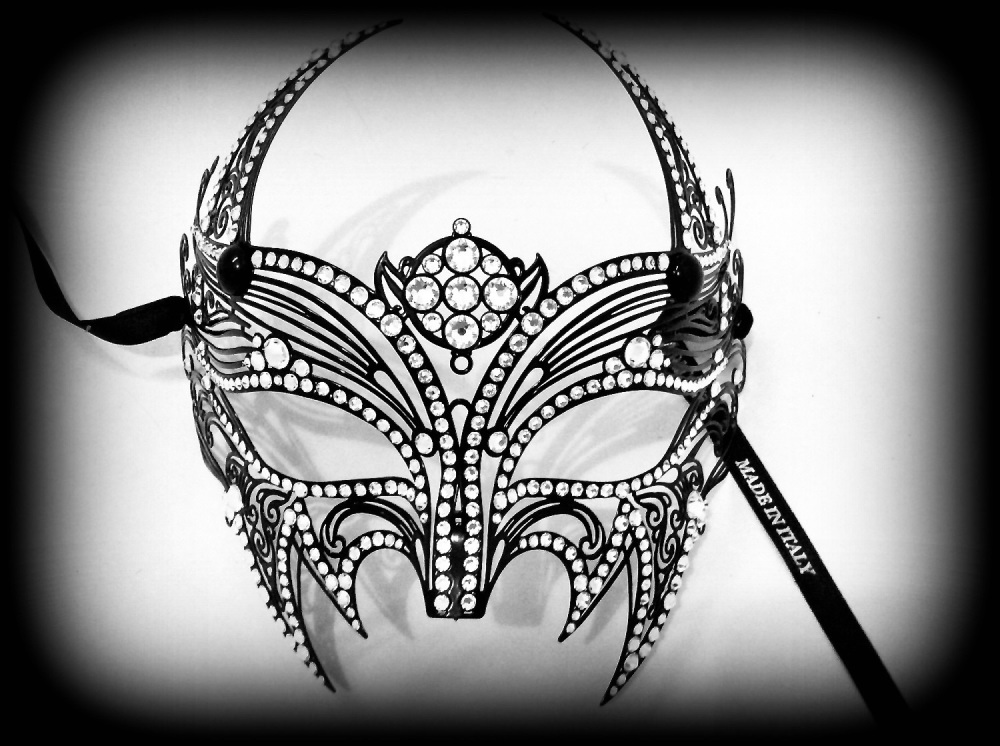 Vampire Lady Filigree Mask