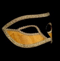 Velluto Venetian Masquerade Masks - Black And Gold