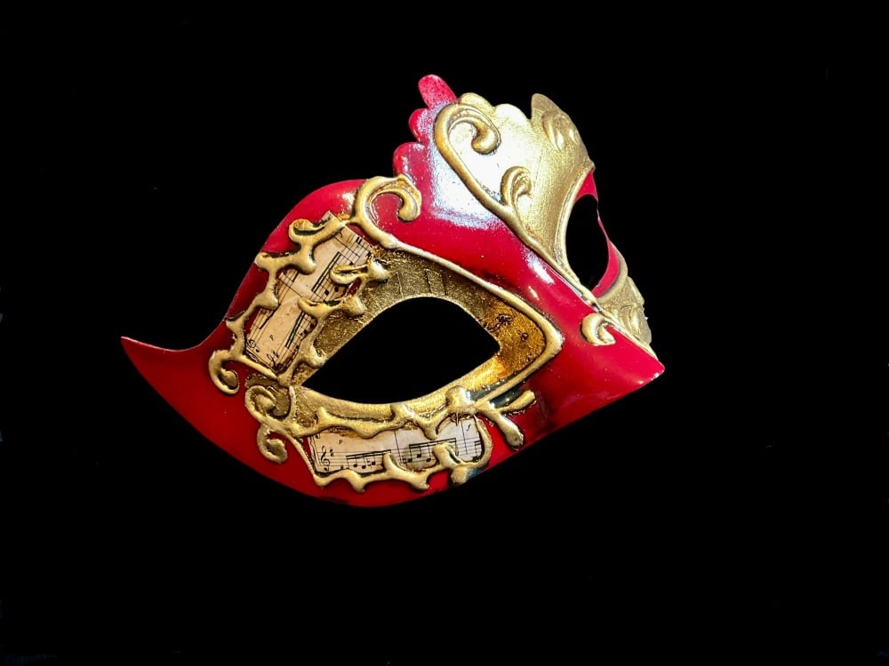 Madam Decor Era Masquerade Masks - Gold Red