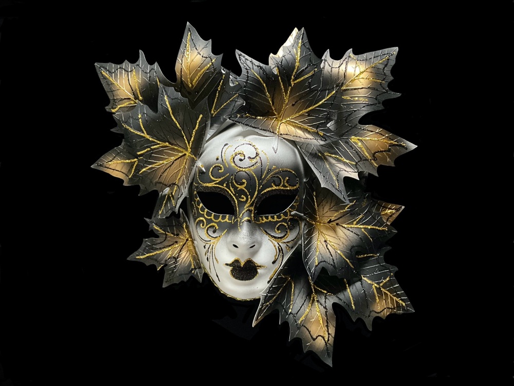 Affetto Macrame Luxury Venetian Masquerade Ball Mask