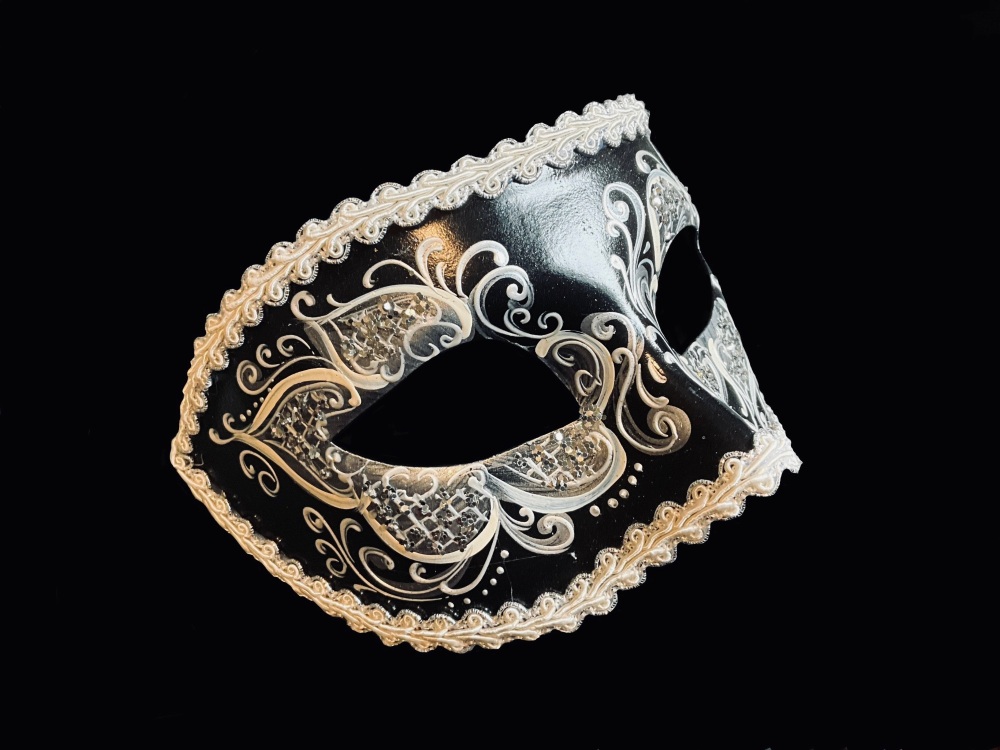 Sole Luxury Venetian Masquerade Ball Mask - Silver
