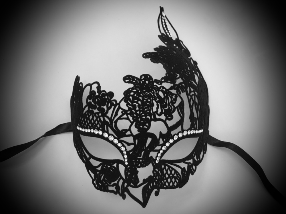 Mireille Filigree Mask - Black Velvet