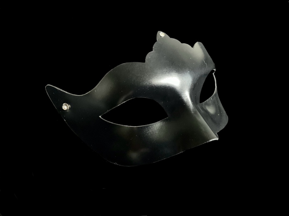 Endera Vamp Leather Mask - Black