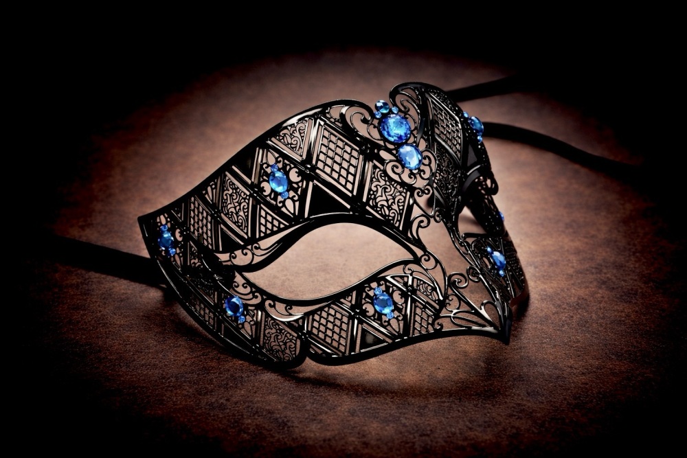 Fantasia Nero Filigree Mask - Blue Edition