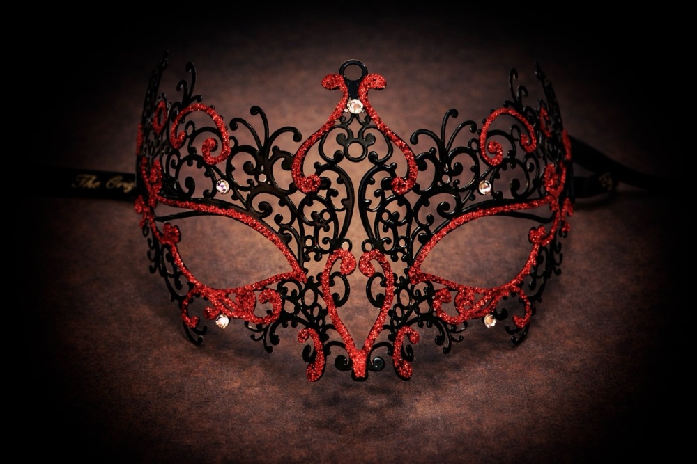 Elise Filigree Metal Mask