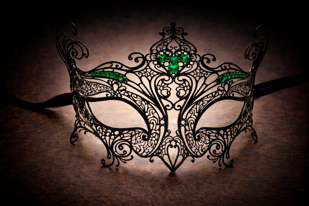 Elegance Filigree Mask - Green