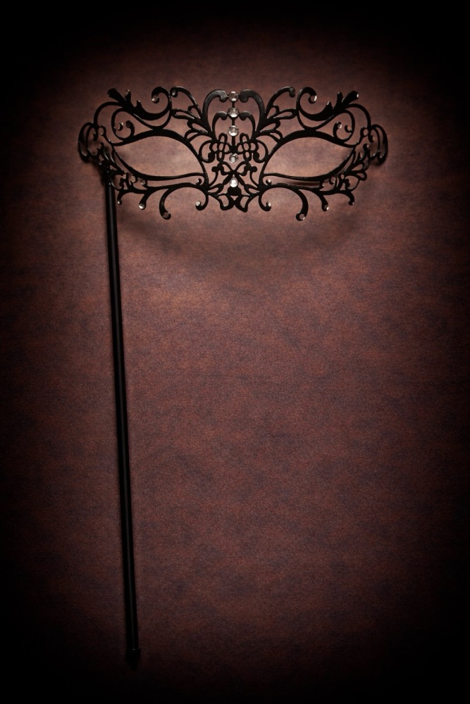 Donna Filigree Mask On A Handle