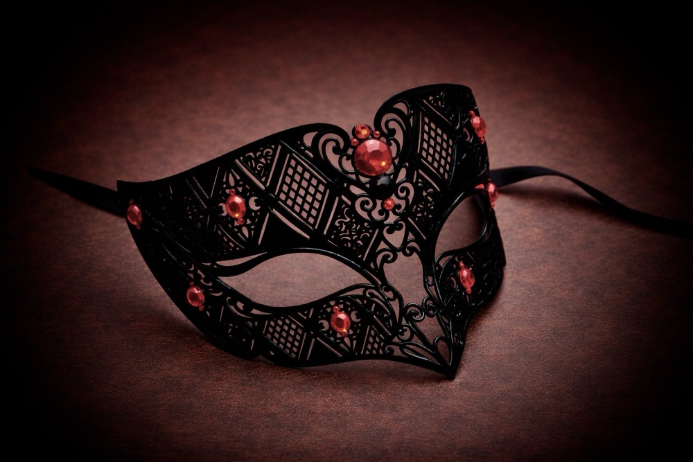 Spellbound Filigree Masquerade Mask - Swarovski Edition