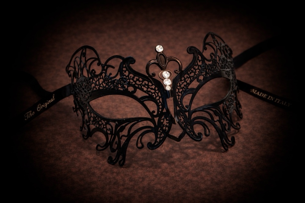 Vanessa Filigree Mask