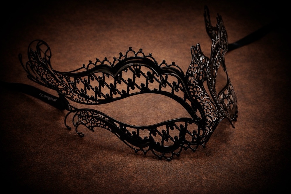 Mon Amour  - Vampire Diaries Filigree Mask