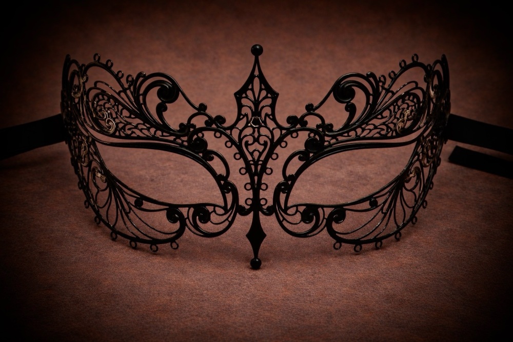 Berenice Filigree Mask