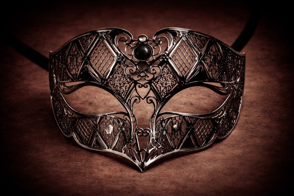 Fantasia Filigree Venetian Mask - Designer