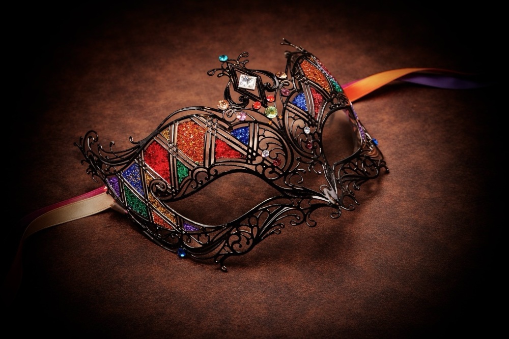 Stuzzicare Filigree Masquerade Mask - Swarovski Edition