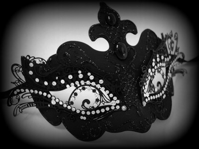 Pure Indulgence Filigree Masquerade Mask - Black