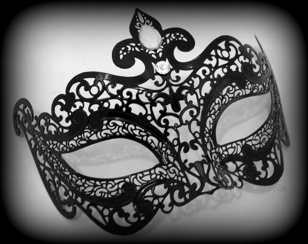 Charlotte Filigree Masquerade Mask