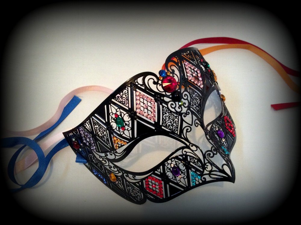 Spellbound Filigree Masquerade Mask - Swarovski Edition