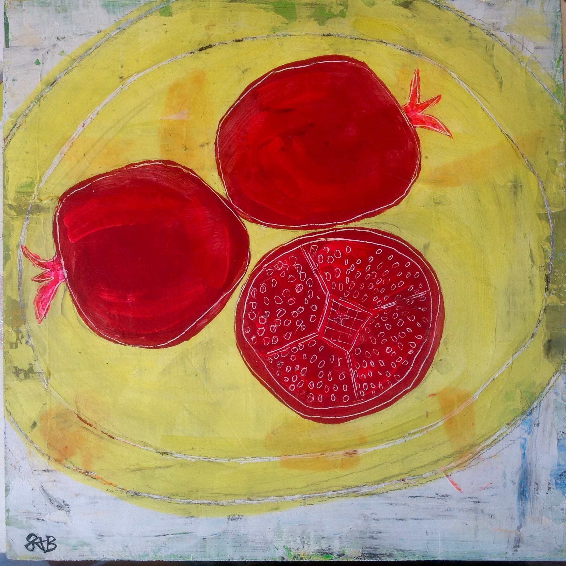 Pommegrantes on Plate