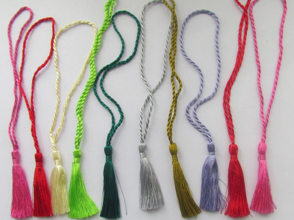 bookmark-tassels-in-assorted-colours