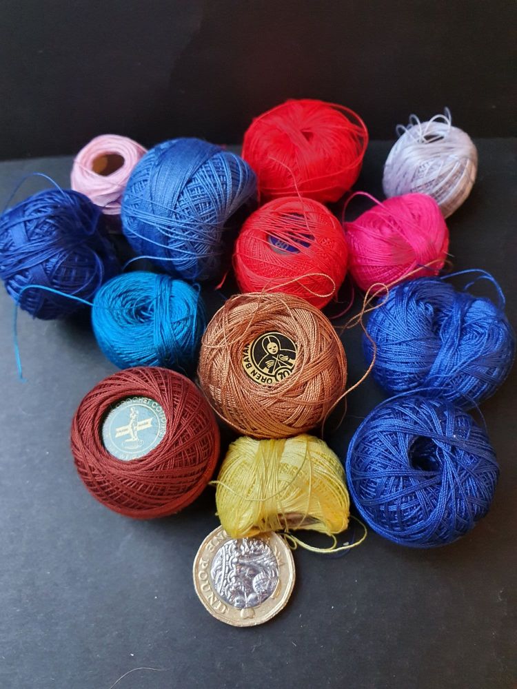 DMC 70 and Venus cotton for miniature Knitting