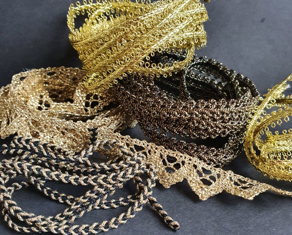 Assorted gold/black braids 2