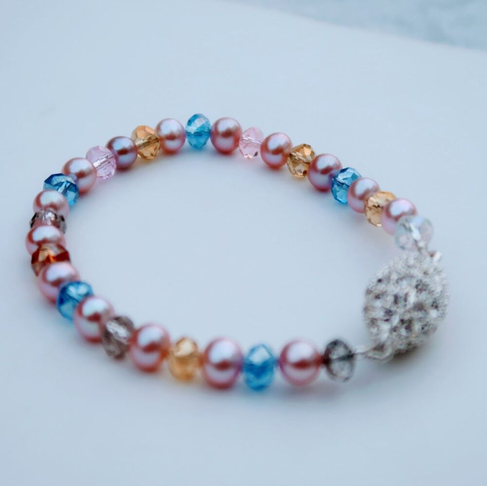 Pink cultured pearl and faceted crystals in many colours bracelet with magnetic rhinestone clasp