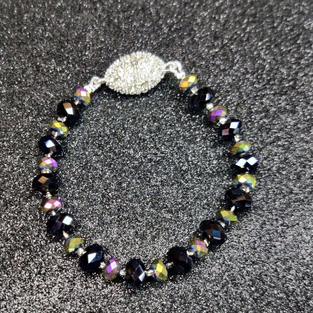Black crystal bracelet with rhinestone magnetic clasp