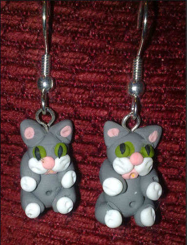 Earrings Cat Grey & White
