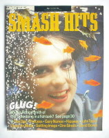 <!--1986-05-07-->Smash Hits magazine - Robert Smith cover (7-20 May 1986)