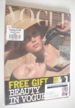 Vogue Italia magazine - November 2008 - Katrin Thormann and Toni Garrn cover