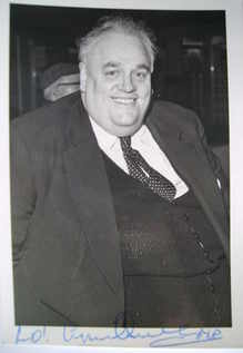 Cyril Smith autograph