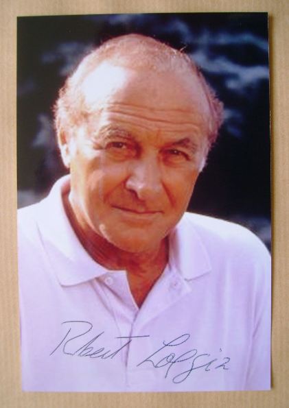 Robert Loggia autograph (hand-signed photograph)